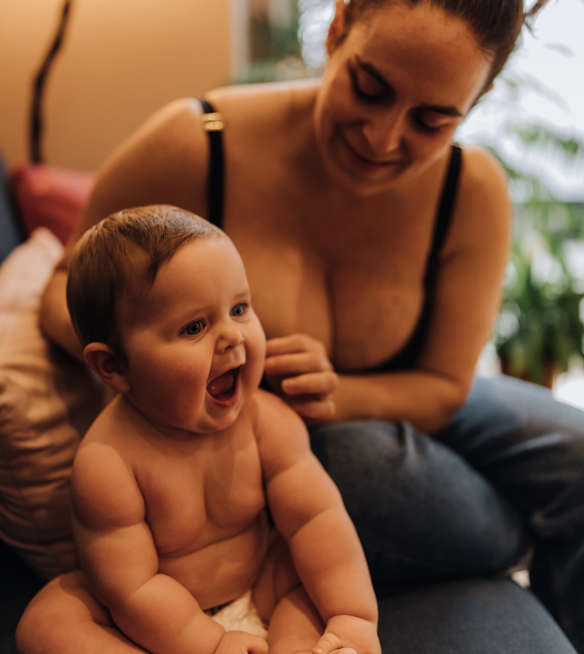 Poids du bébé allaité : la courbe OMS ne ment pas, elle éclaire